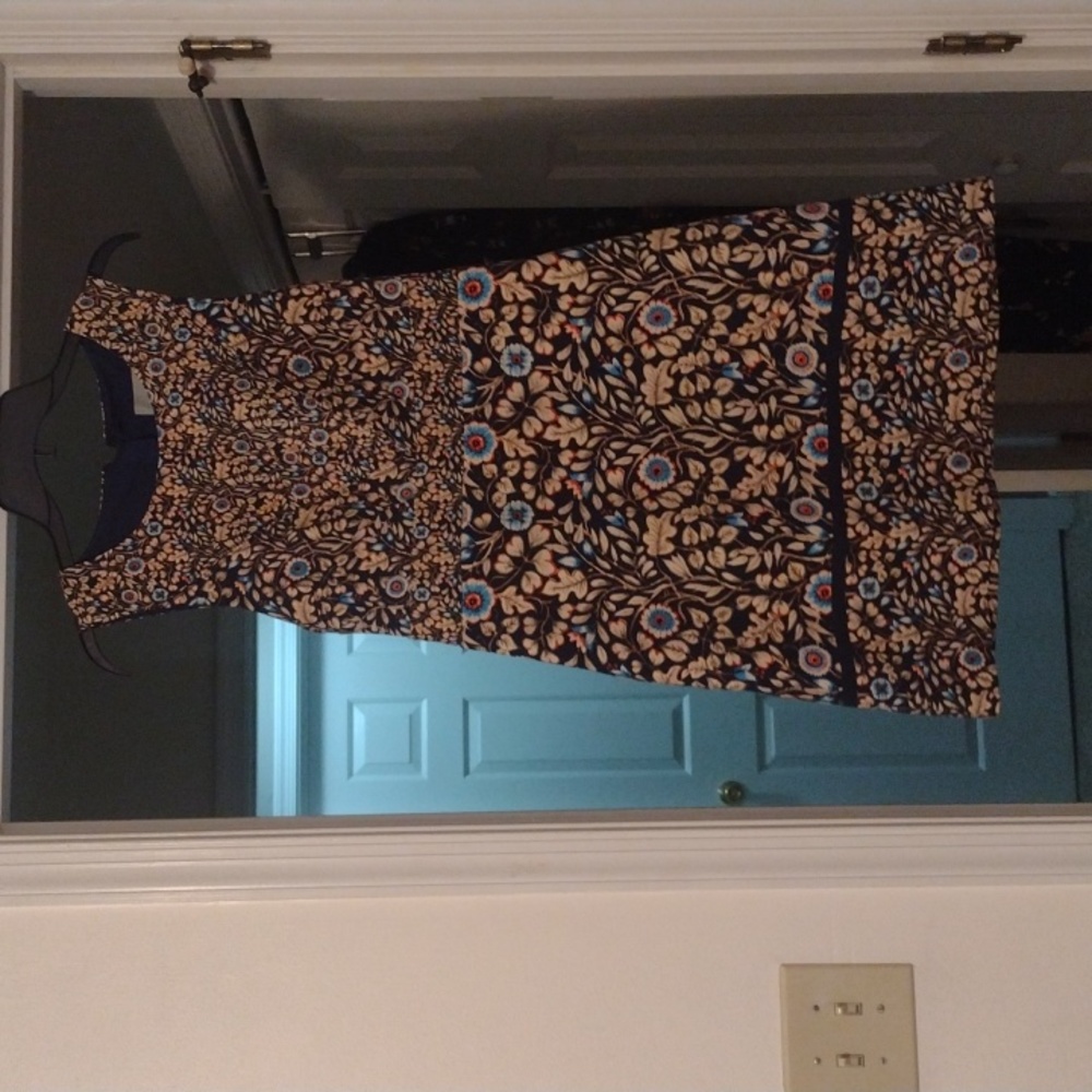 Navy floral sleeveless Maeve dress with pockets